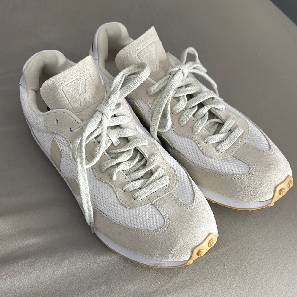 VEJA Cream / White Rio Branco Low Top Sneakers Size 8
